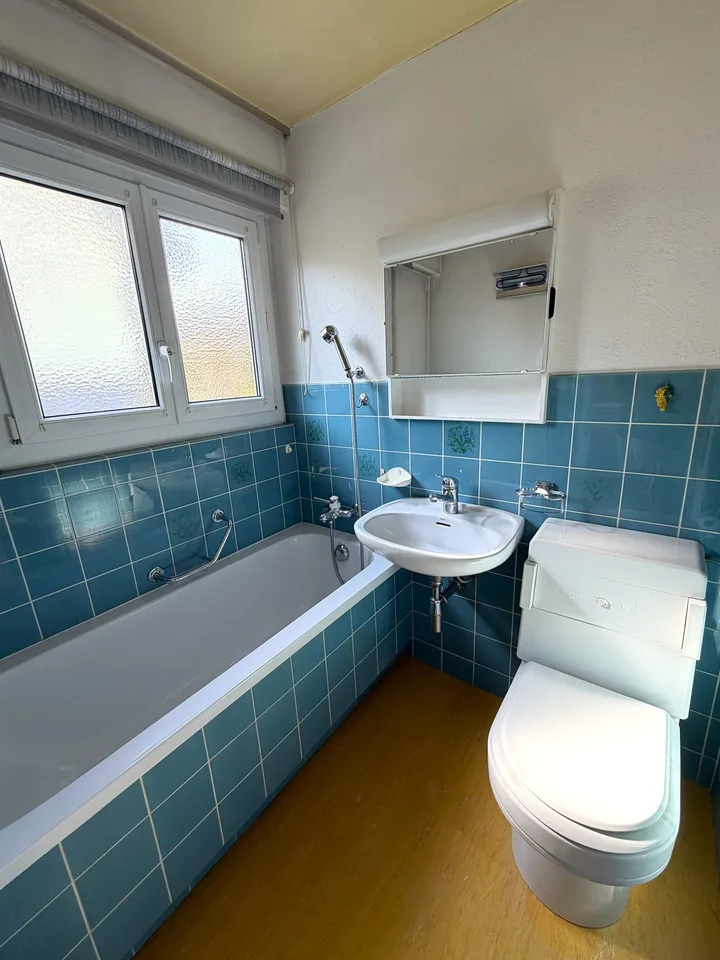 BELIEBTE, SONNIGE UND RUHIGER LAGE MIT AUSBAUPOTENTIAL AUF 880 M2 GRUNDSTÜCK – Foto 12 von 21
