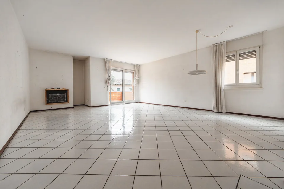 Maison mitoyenne charmante de 5.5 pièces à Chiasso – disponible immédiatement !