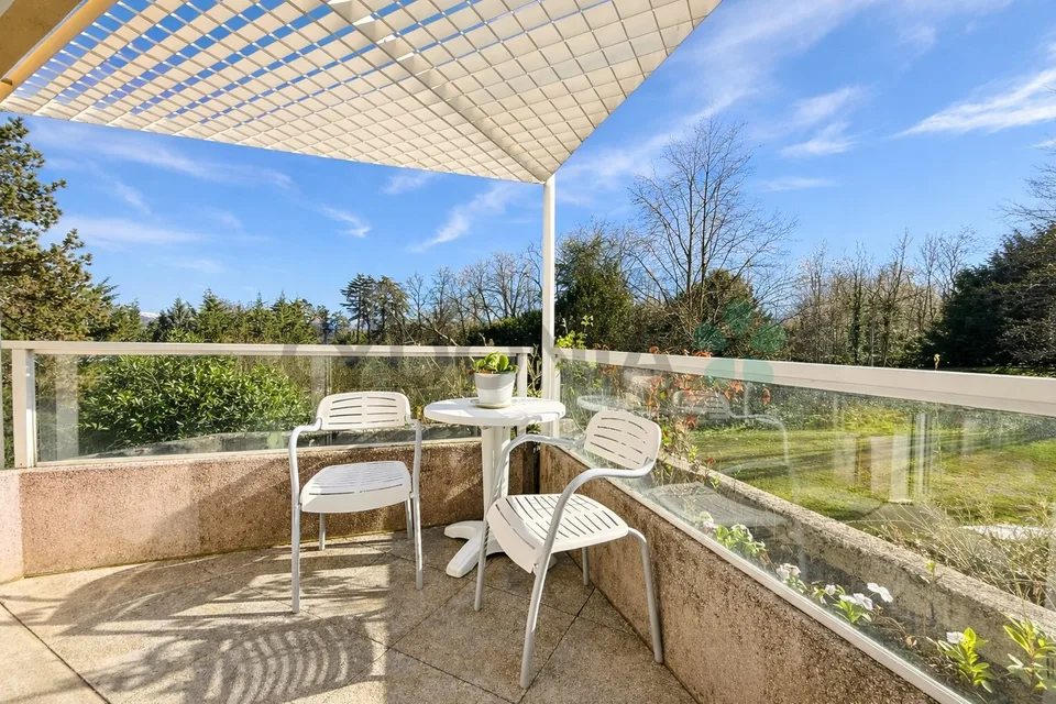 En exclusivité ! Duplex en Attique à deux pas du lac