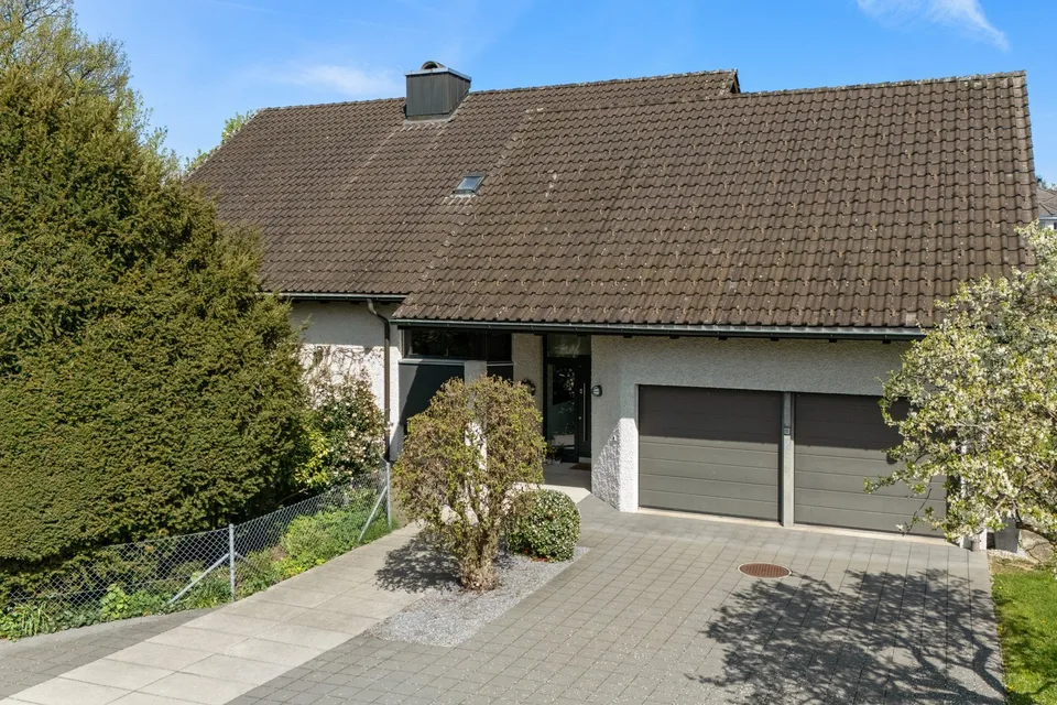 Ein Zuhause für Generationen - Architektenhaus mit über 1'200 m² Traum