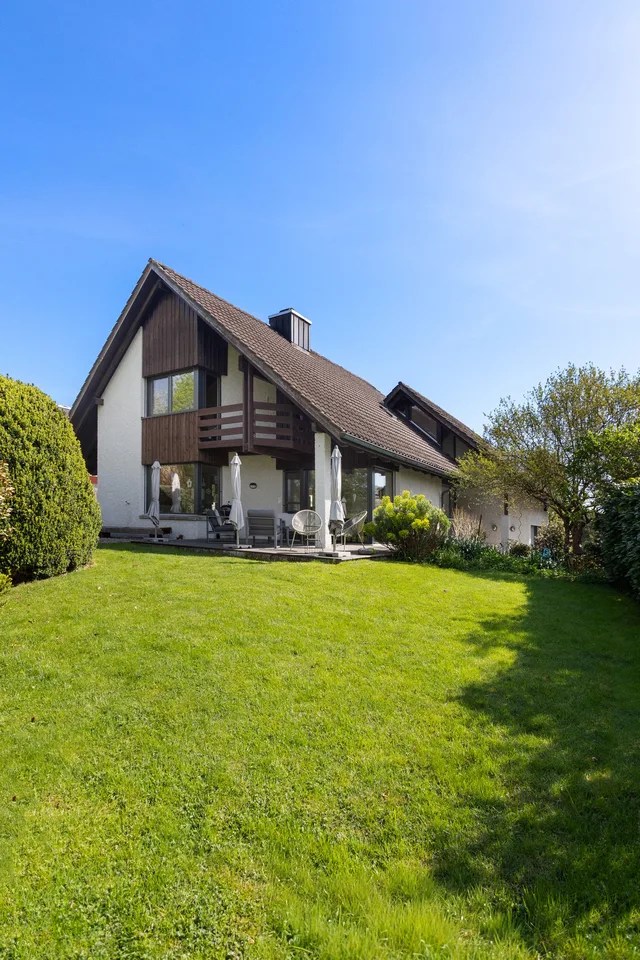 Ein Zuhause für Generationen - Architektenhaus mit über 1'200 m² Traum