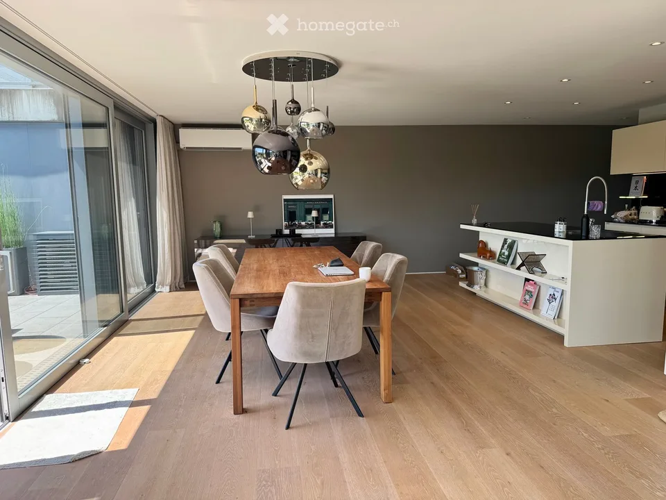 Exklusive 4.5-Zimmer-Wohnung mit hochwertigem Ausbaustandard