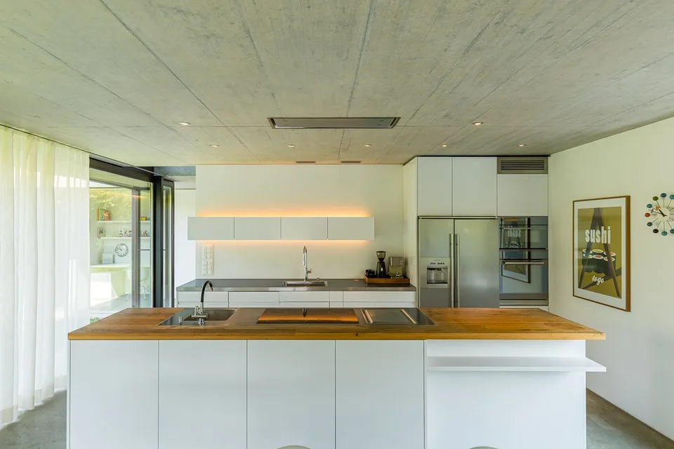 Exklusives Zuhause mit Pool an zentraler Lage.