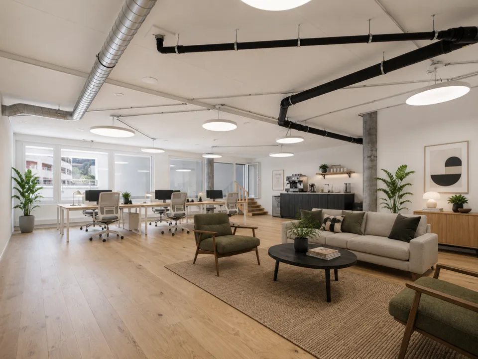 Modern ausgebaute Bürofläche mit Terrasse