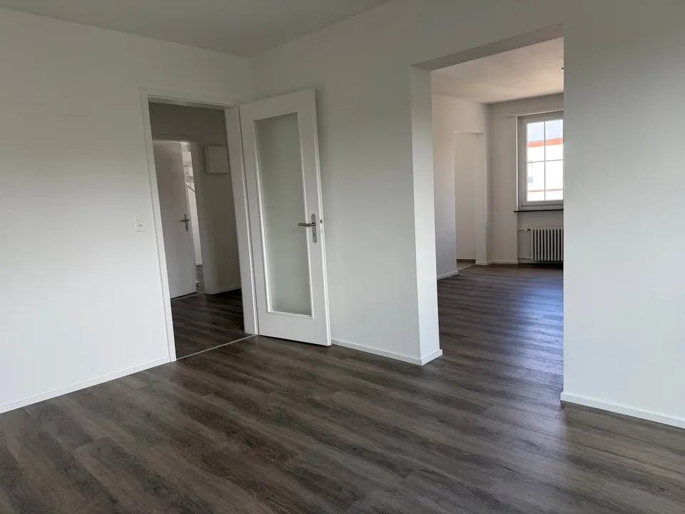 Charmant appartement de 3,5 pièces au dernier étage sur Witikonerstrasse à Zurich