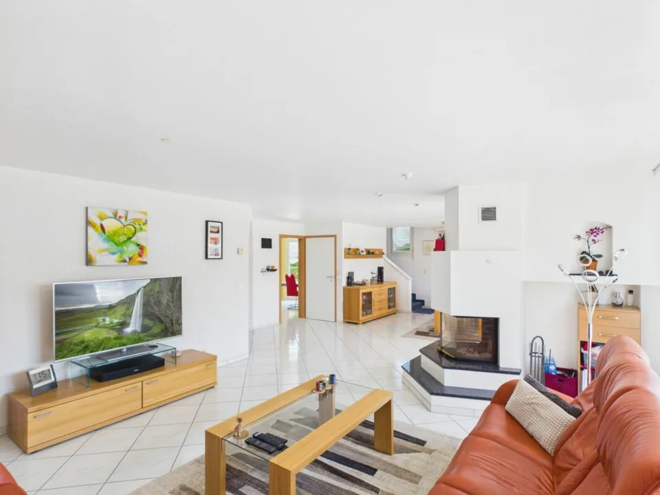 Traumhaftes Doppeleinfamilienhaus in Familienquartier – Foto 6 von 23