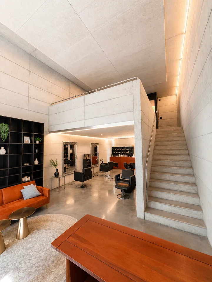 Exklusives Ladenlokal mit Büro, Salon und All Inclusive Miete