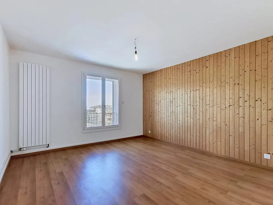 Helles Apartment mit Südbalkon