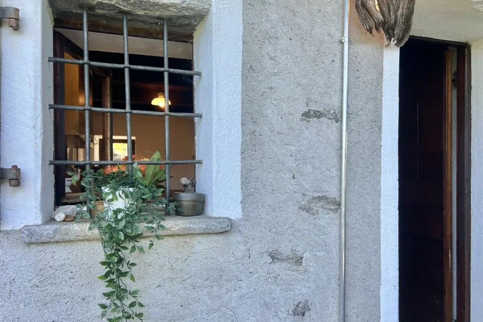 Charmant ensemble rustique dans un bel emplacement ensoleillé – photo 6 sur 30