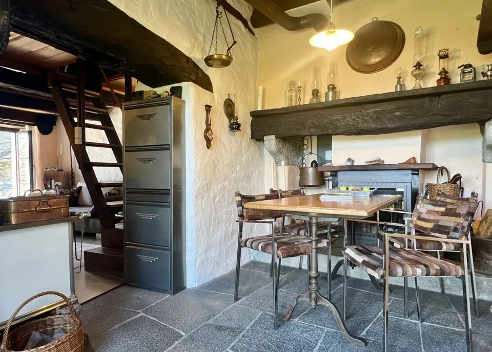 Charmant ensemble rustique dans un bel emplacement ensoleillé – photo 7 sur 30
