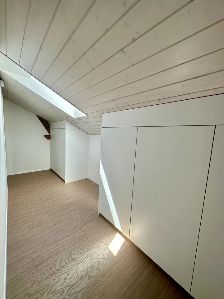 Appartement 5 pièces, première occupation après rénovation
