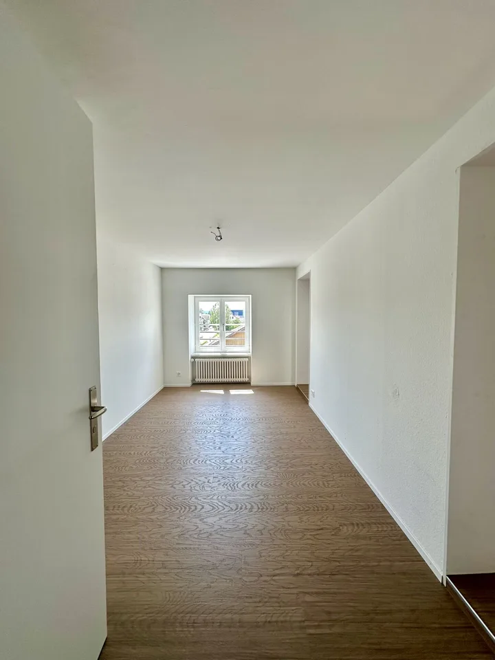 Appartement 5 pièces, première occupation après rénovation