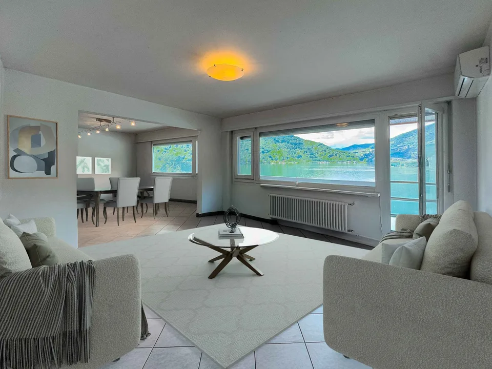 Villa direkt am See mit privaten Bootsliegeplätzen