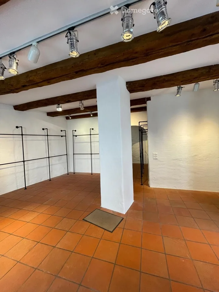 Locale commerciale affascinante nel cuore di Bremgarten – disponibile immediatamente