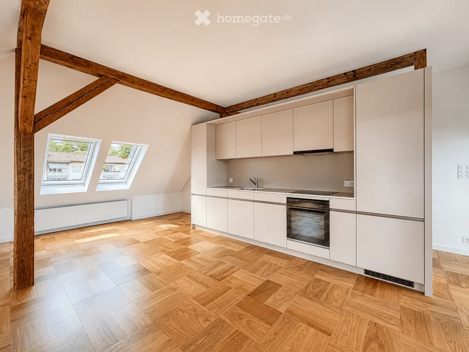 Exclusive maisonette apartment with a far-reaching view - stylish living above the roofs of Zurich! – photo 13 of 15