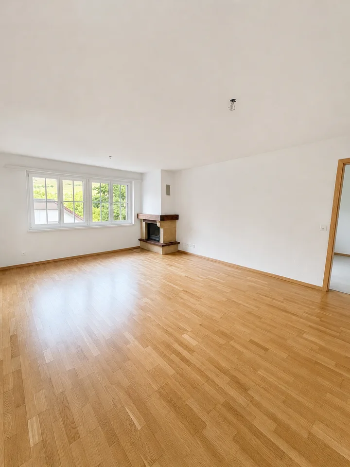 Charmante 2.5-Zimmerwohnung mit Wintergarten und Sitzplatz