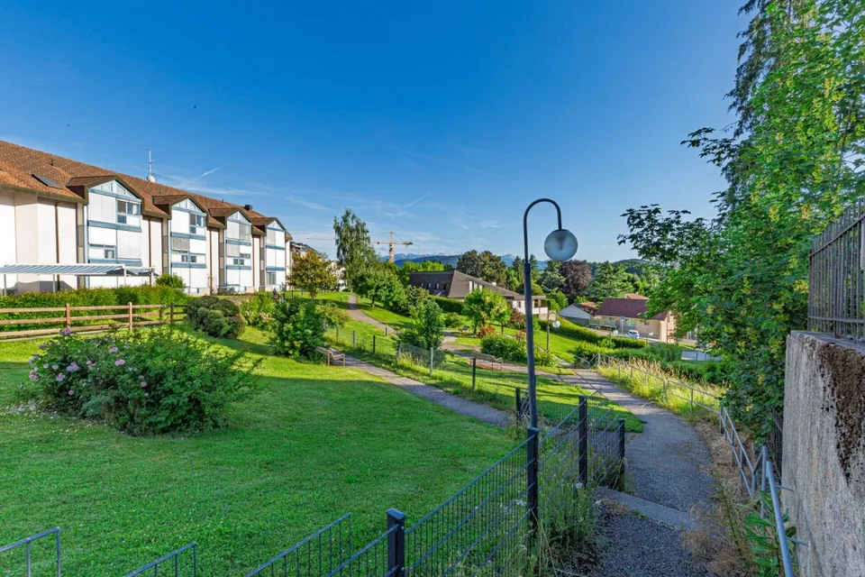 Mieteinbringendes Gebäude, 4 Apartments, 4 Parkplätze – Foto 6 von 11