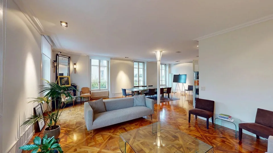 Maison de maître privée & adresse exceptionnelle