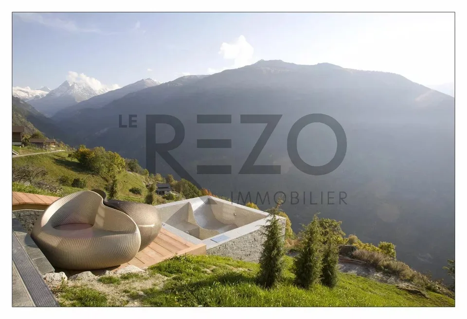 Magnificent architect's chalet in St-Martin – photo 12 of 13