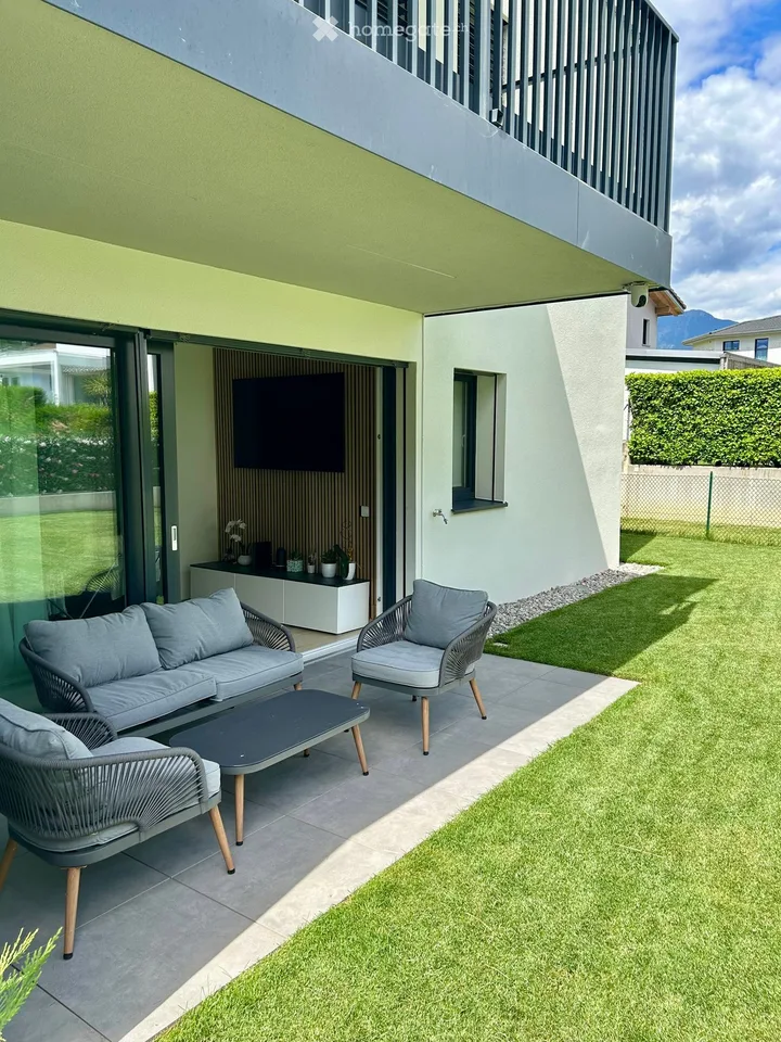 Neues und modernes Apartment mit privatem Garten