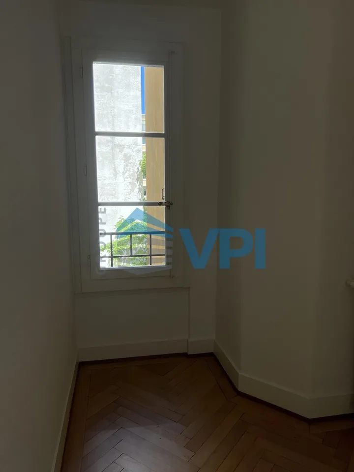 Charmant appartement de 4.5 pièces avec balcon à Champel