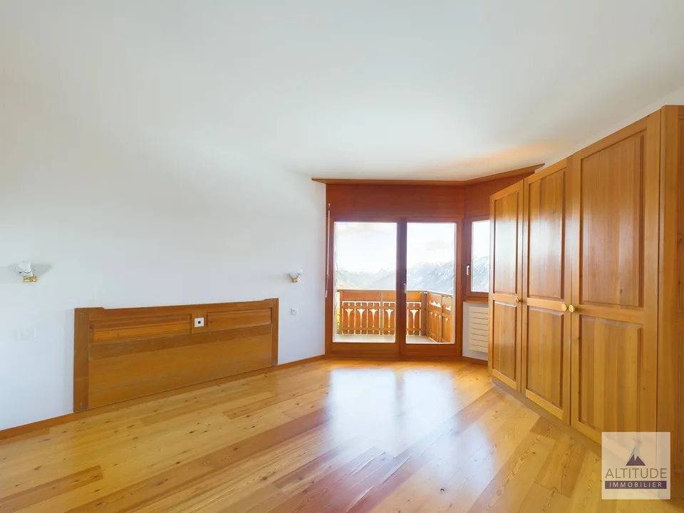 Incantevole appartamento di 2,5 locali a Crans-Montana con vista panoramica
