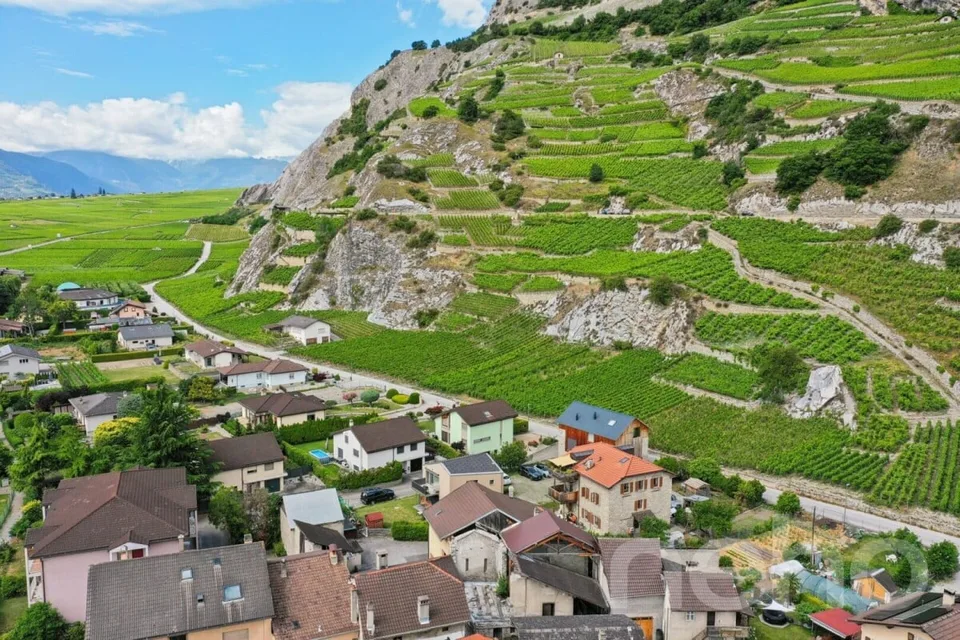 Immeuble de rendement à fort potentiel rendement brut projeté de 5 %