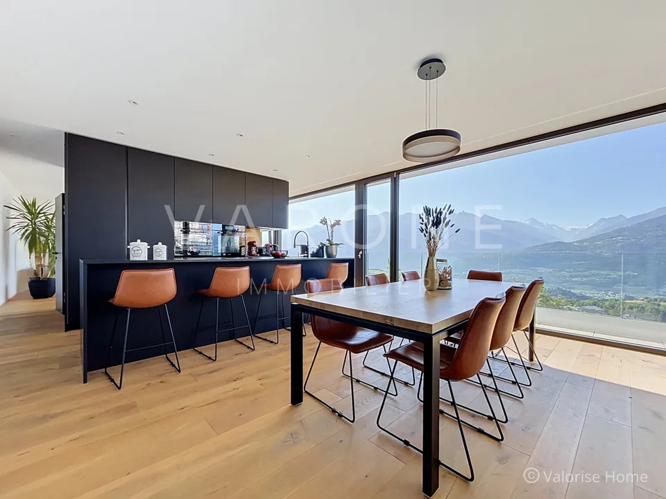 Villa contemporaine de 6,5 pièces avec piscine et vue panoramique