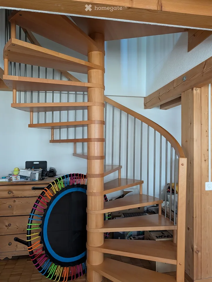 Gemütliche 3.5-Zimmer-Wohnung mit Balkon in Mönchaltorf