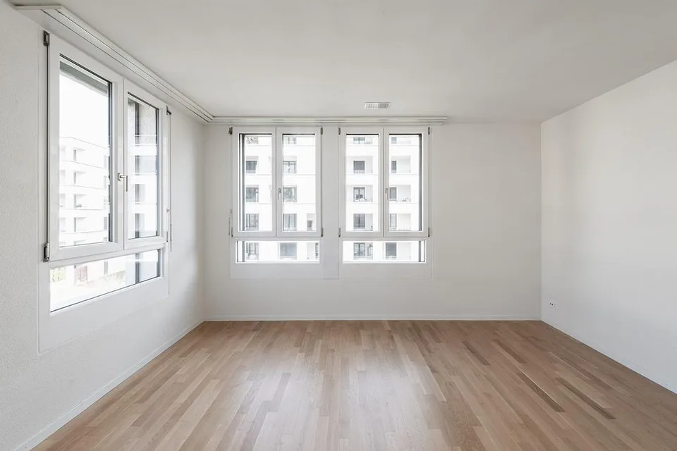 La tua nuova casa ad Adliswil - appartamento moderno con loggia