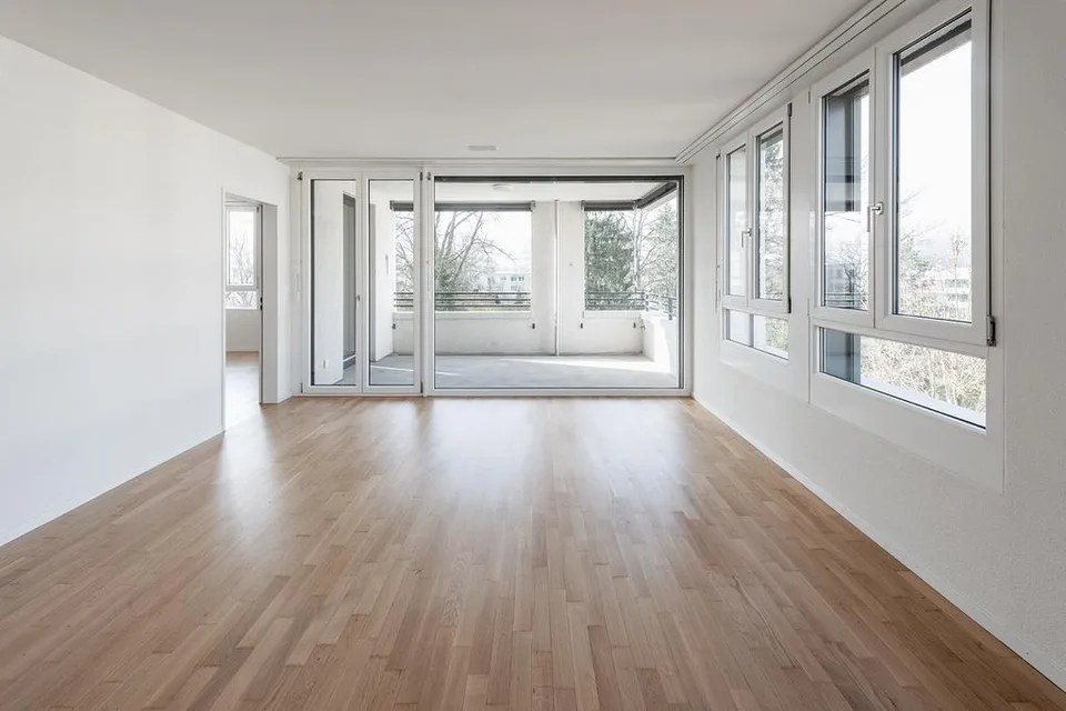 La tua nuova casa ad Adliswil - appartamento moderno con loggia