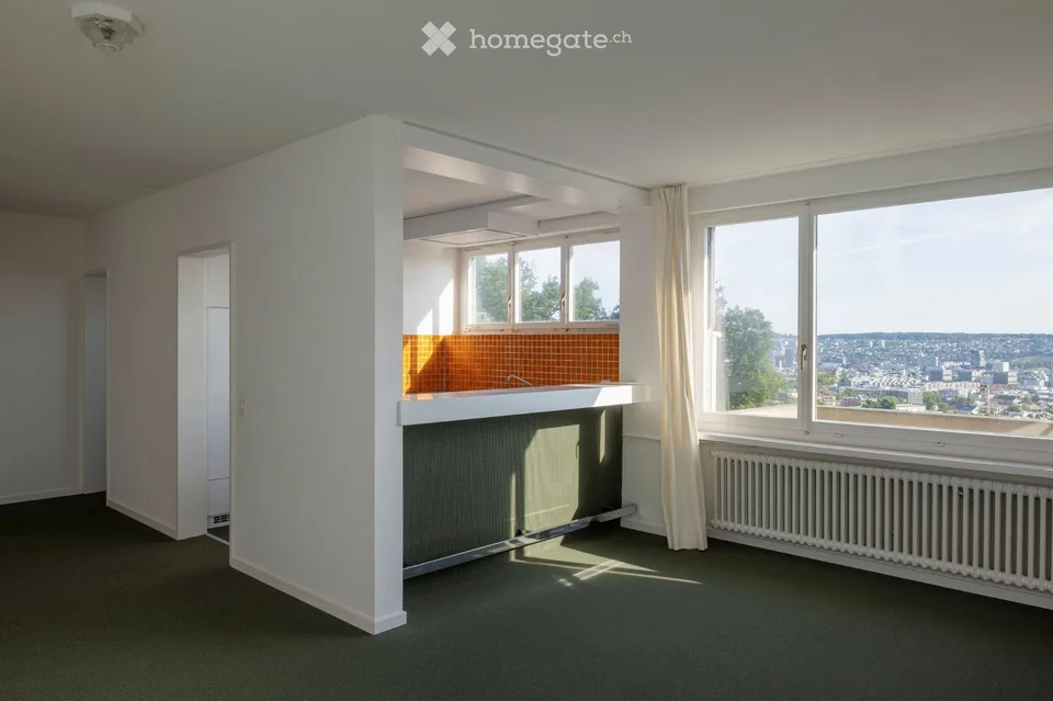 Delizioso appartamento di 2,5 locali con vista sulla città a Zürich-Albisrieden