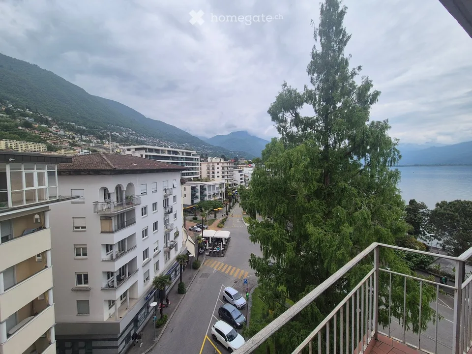 Muralto appartamento al lago 5 piano