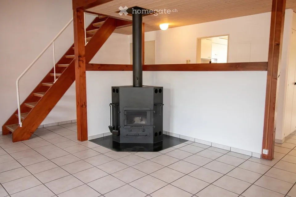 Affascinante appartamento maisonnette di 3 locali a Bottenwil – disponibile da ottobre 2026