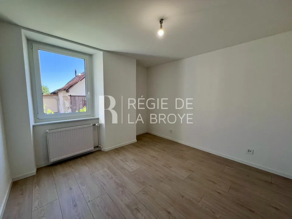 Wohnung 3.5 renoviert in Démoret