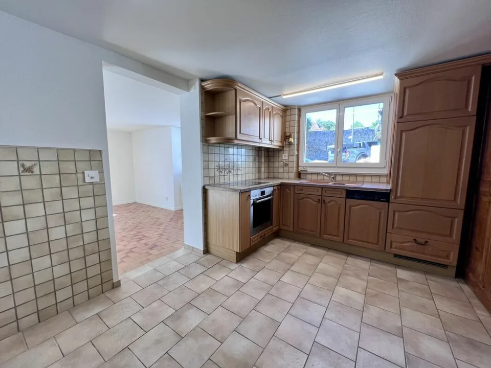 Wohnung 3.5 renoviert in Démoret