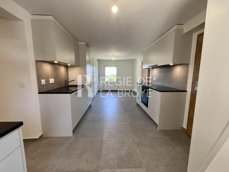 Appartement rénové de 4.5 pièces à Démoret