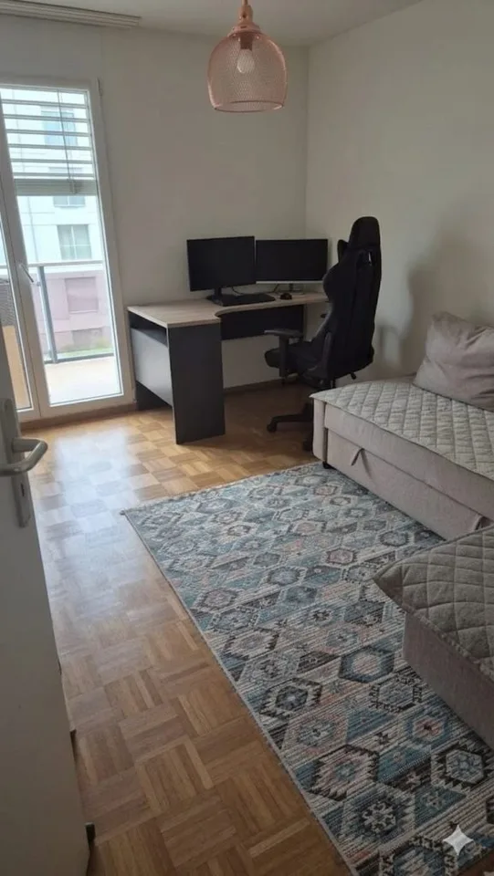 Appartement de 4.5 pièces au rez avec balcon à Nyon
