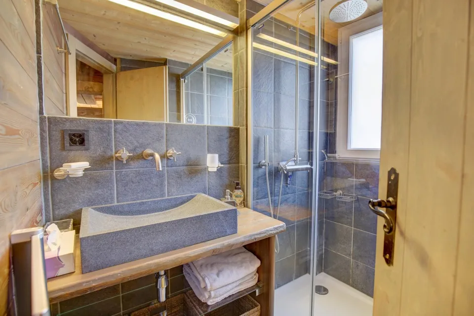 Nel vecchio villaggio di Nendaz, casa a schiera con grande carattere! – foto 6 di 13