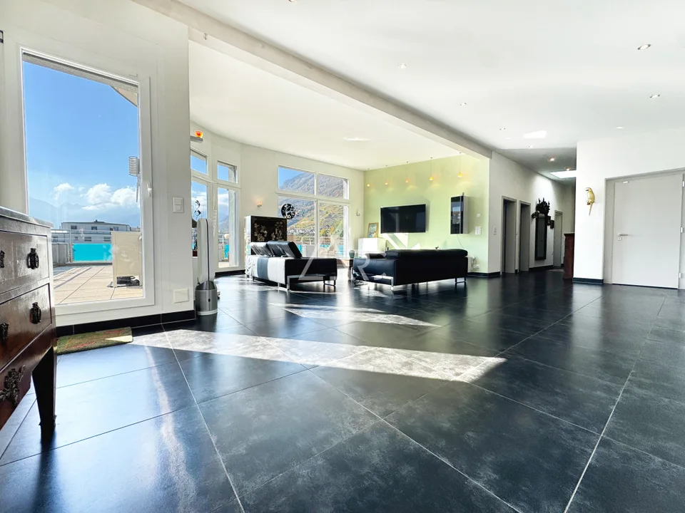 ATTIQUE AVEC VUE PANORAMIQUE AU COEUR DE FULLY