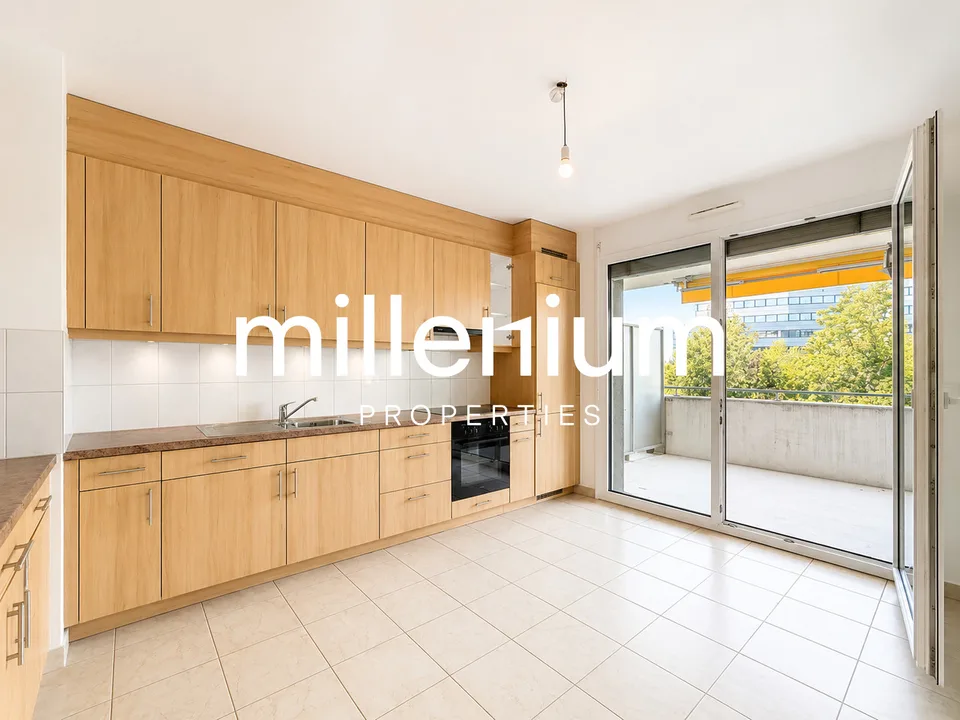 Familienwohnung mit 5 Zimmern, Terrasse und Elternschlafzimmer