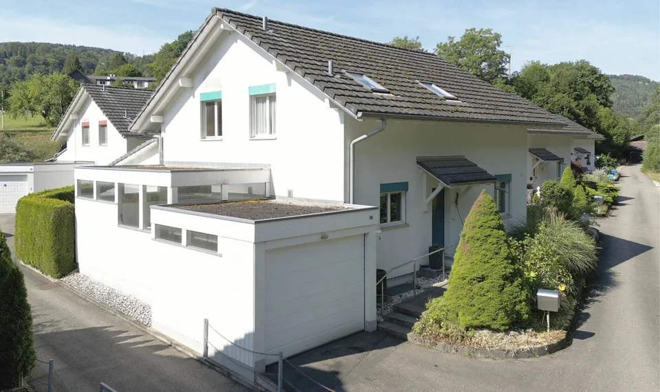 Gepflegtes und grosszügiges 6.5-Zimmer-Einfamilienhaus in Kleinlützel