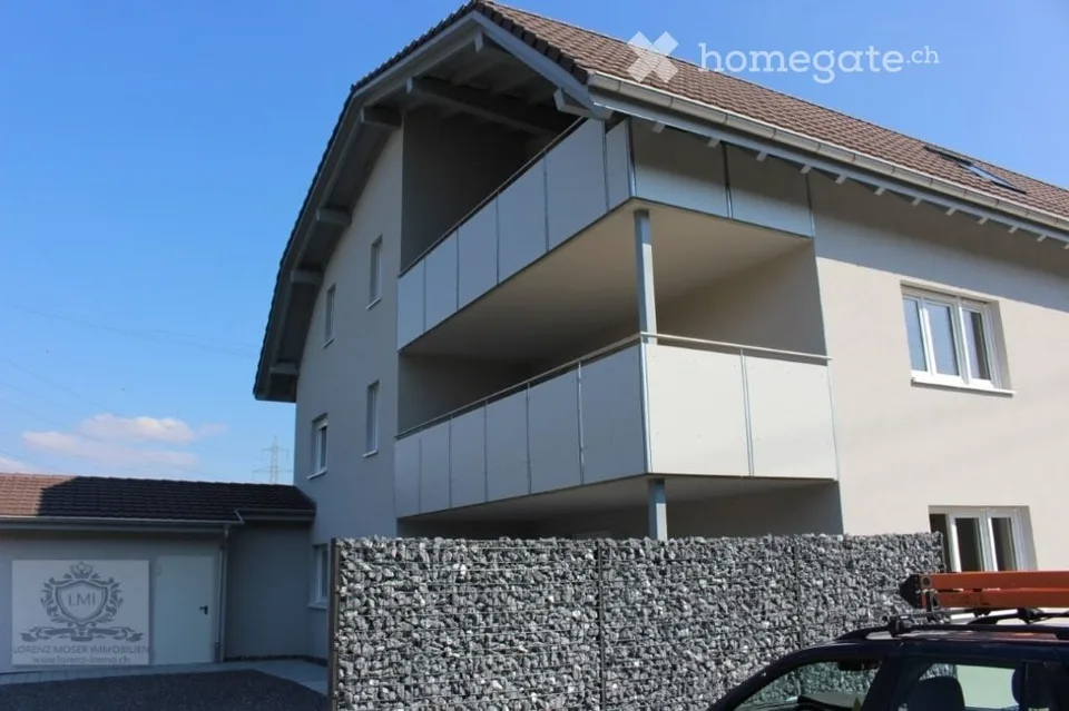 Tolle 3,5 Zimmer Wohnung im 2.OG