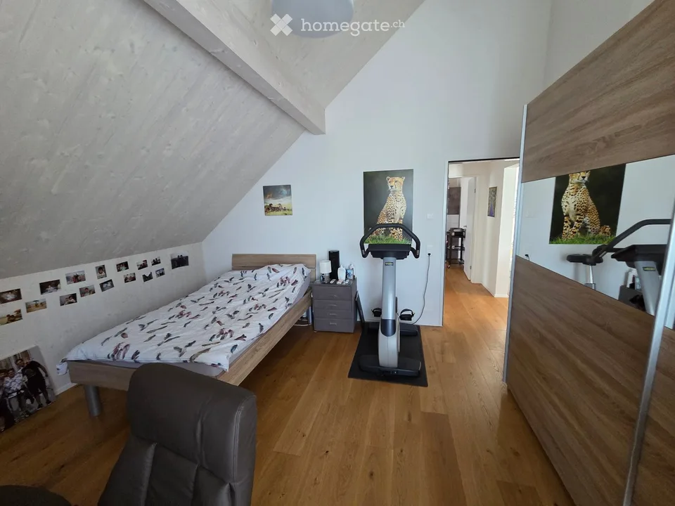 Charmante 4.5-Zimmer-Dachwohnung in Rorbas – modern, ruhig und tierfreundlich  und bezahlbar