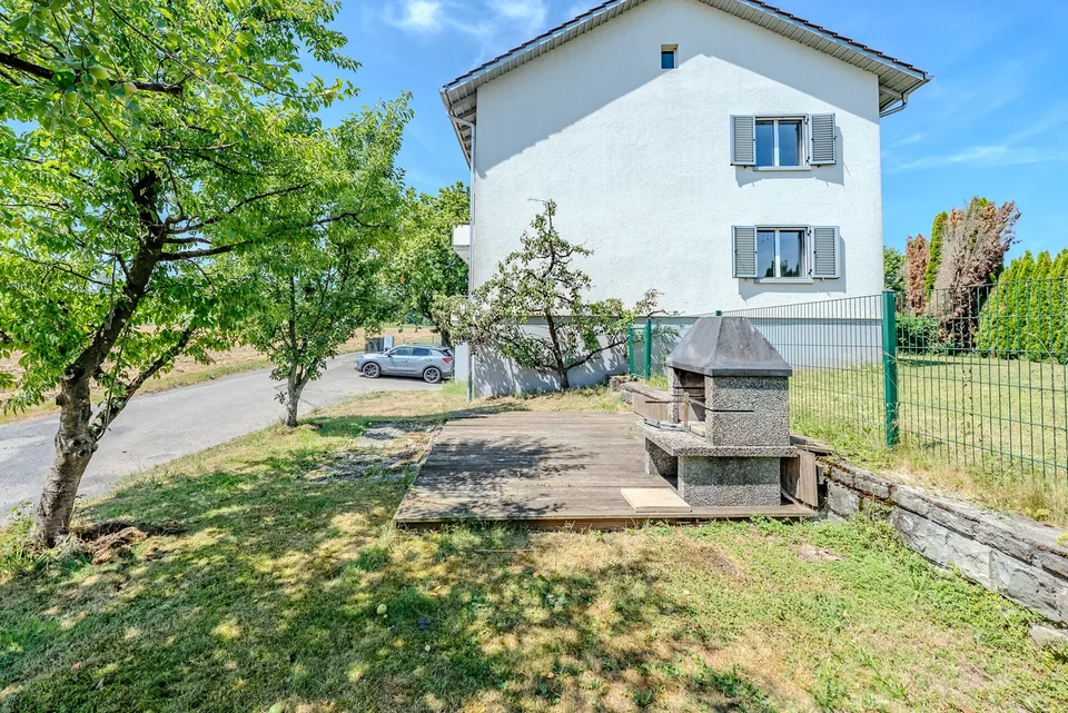 Vielseitiges Zweifamilienhaus  für mehrere Generationen