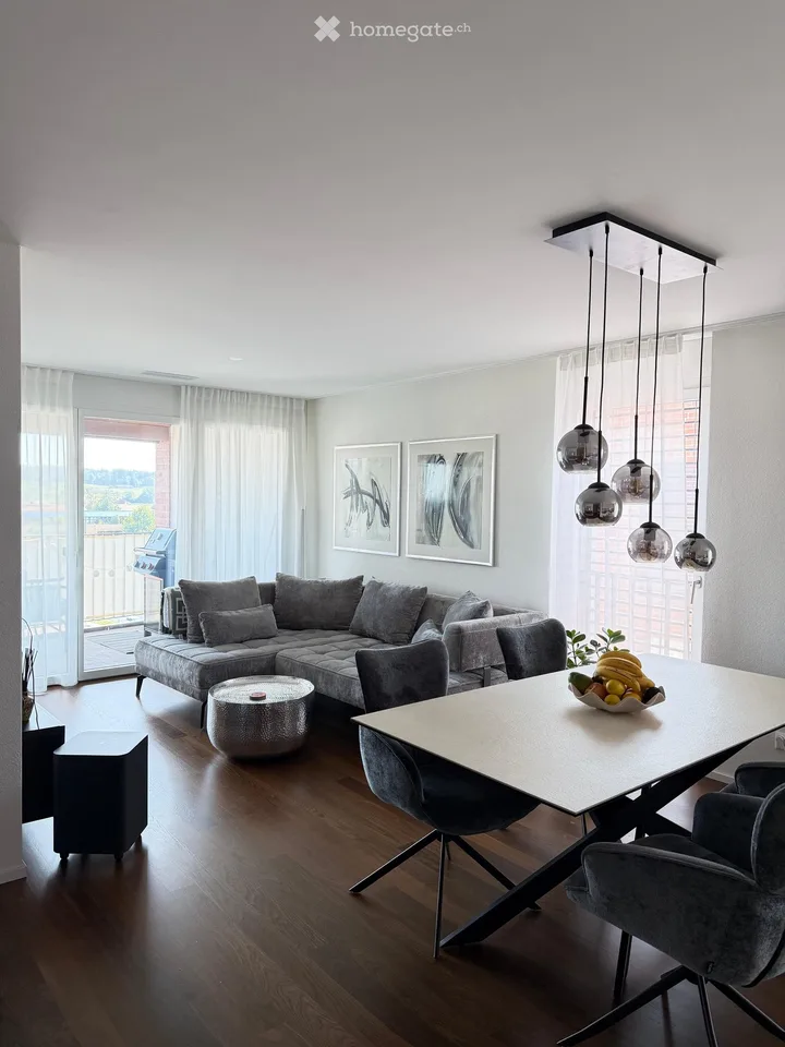 Moderne 3.5-Zimmer-Wohnung im 6. Obergeschoss in Regensdorf