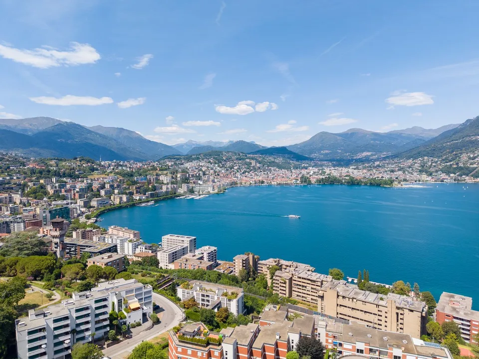 EXKLUSIVE 4,5-ZIMMER-WOHNUNG MIT TRAUMHAFTEM SEEBLICK