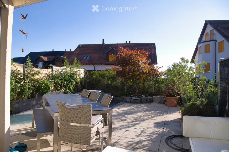 Raum für Familie und Erholung in Brütten: Moderne 5.5-Zimmer-Maisonette-Wohnung