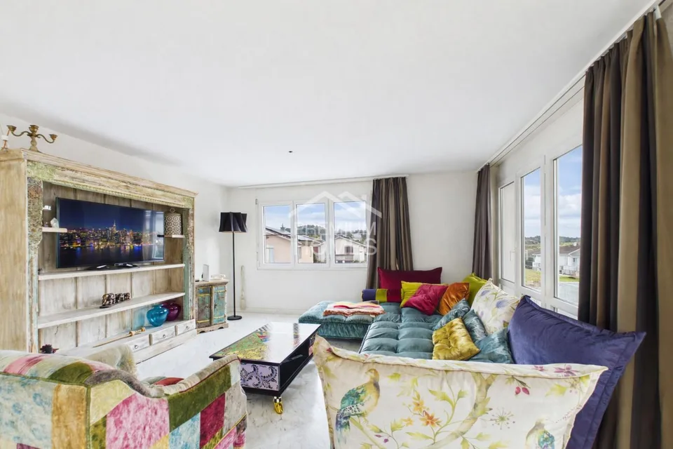 Elegant Single-Family Home in a Quiet Prime Location