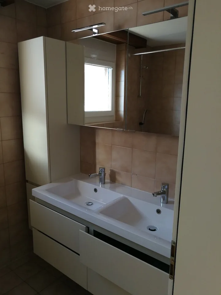 À louer immédiatement à Baltschieder appartement 5 1/2 pièces